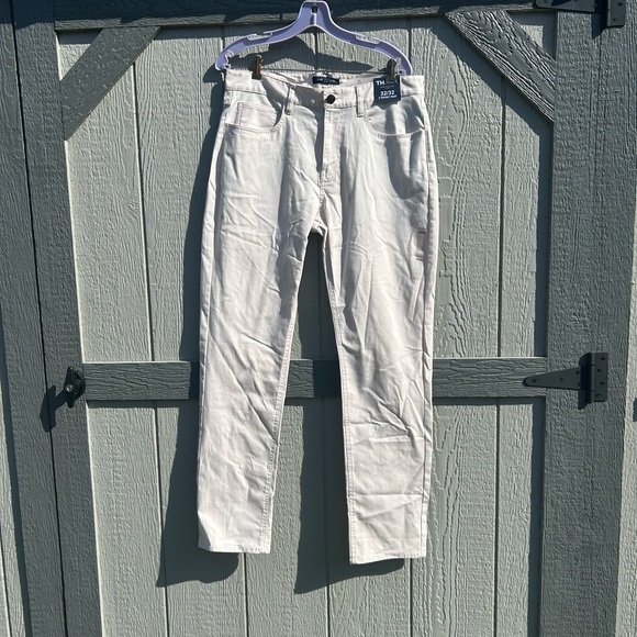 Tommy Hilfiger White Jeans - Picture 1 of 13